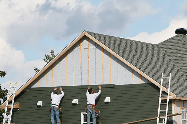 Professional Emergency Siding Repair technician working in Madison, VA